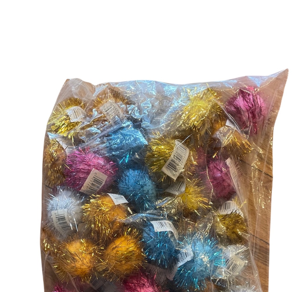 Vo-Toys 1.5 Inch Color Glitter Pom Pom Shiny Balls 20 Pack Cat Toy Colorful Lot